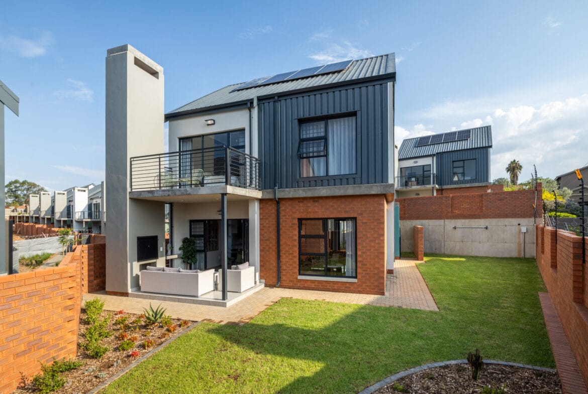 Modern Living in Waterfall – Secure 3-Bedroom Houses To Let