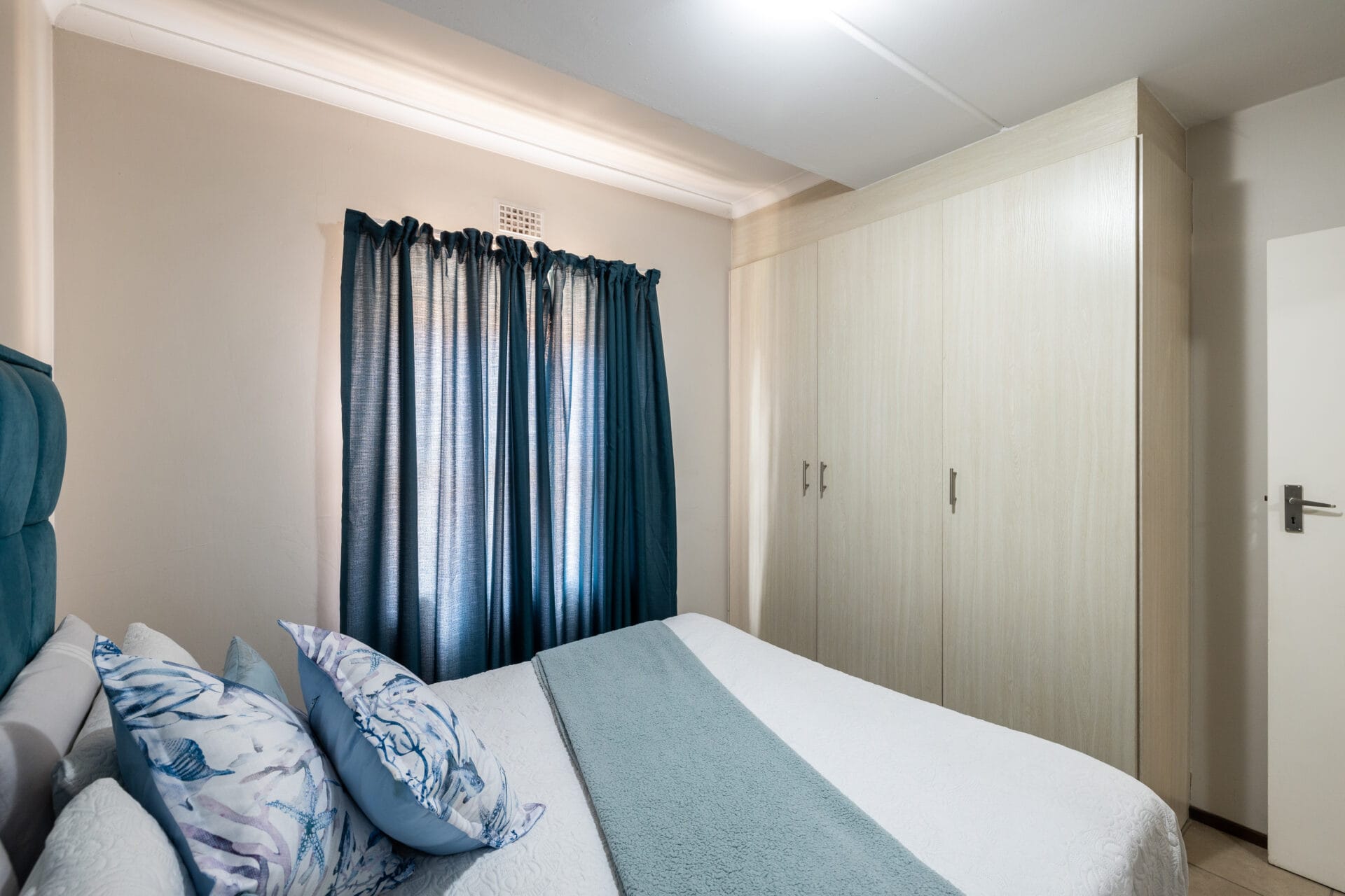 Bonzai Photography – San Ridge Heights 2-12 Stylish 2-Bedroom Apartments in Prime Midrand Location