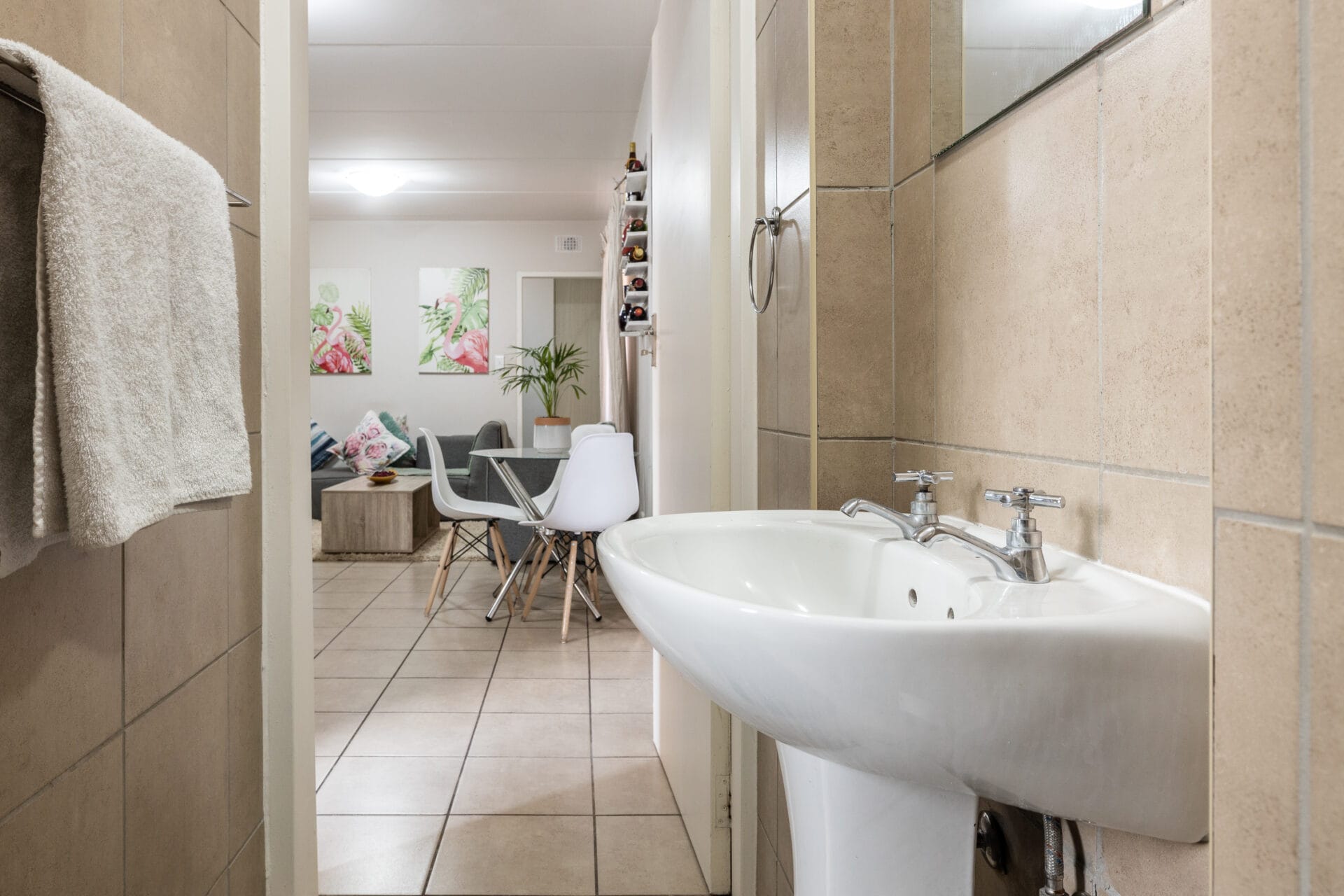 Bonzai Photography – San Ridge Heights 2-8 Stylish 2-Bedroom Apartments in Prime Midrand Location
