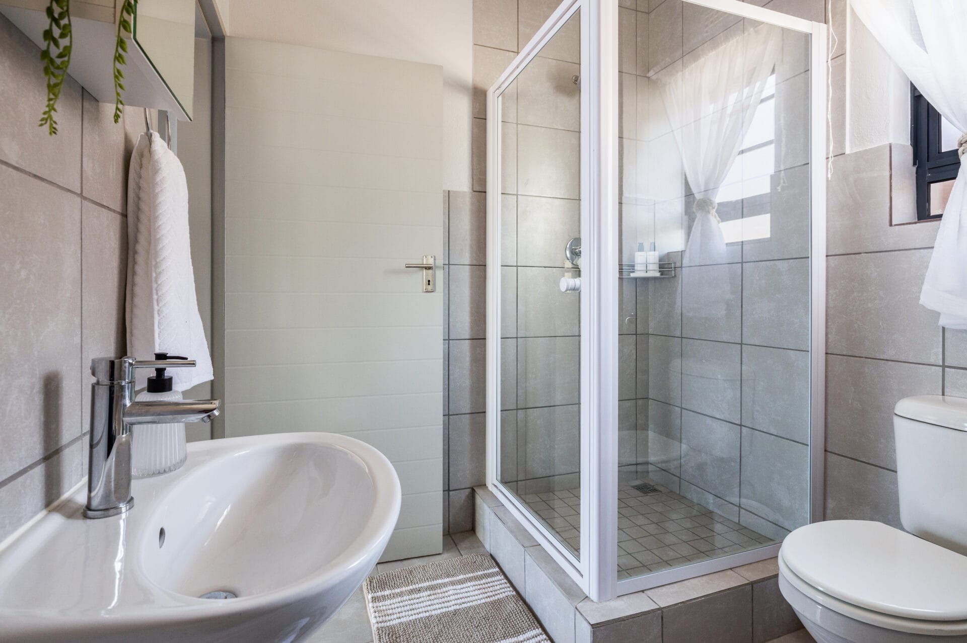 Bonzai Photography – Seattle Creek Unit 1-17 Modern 2-Bedroom Apartments in Midrand